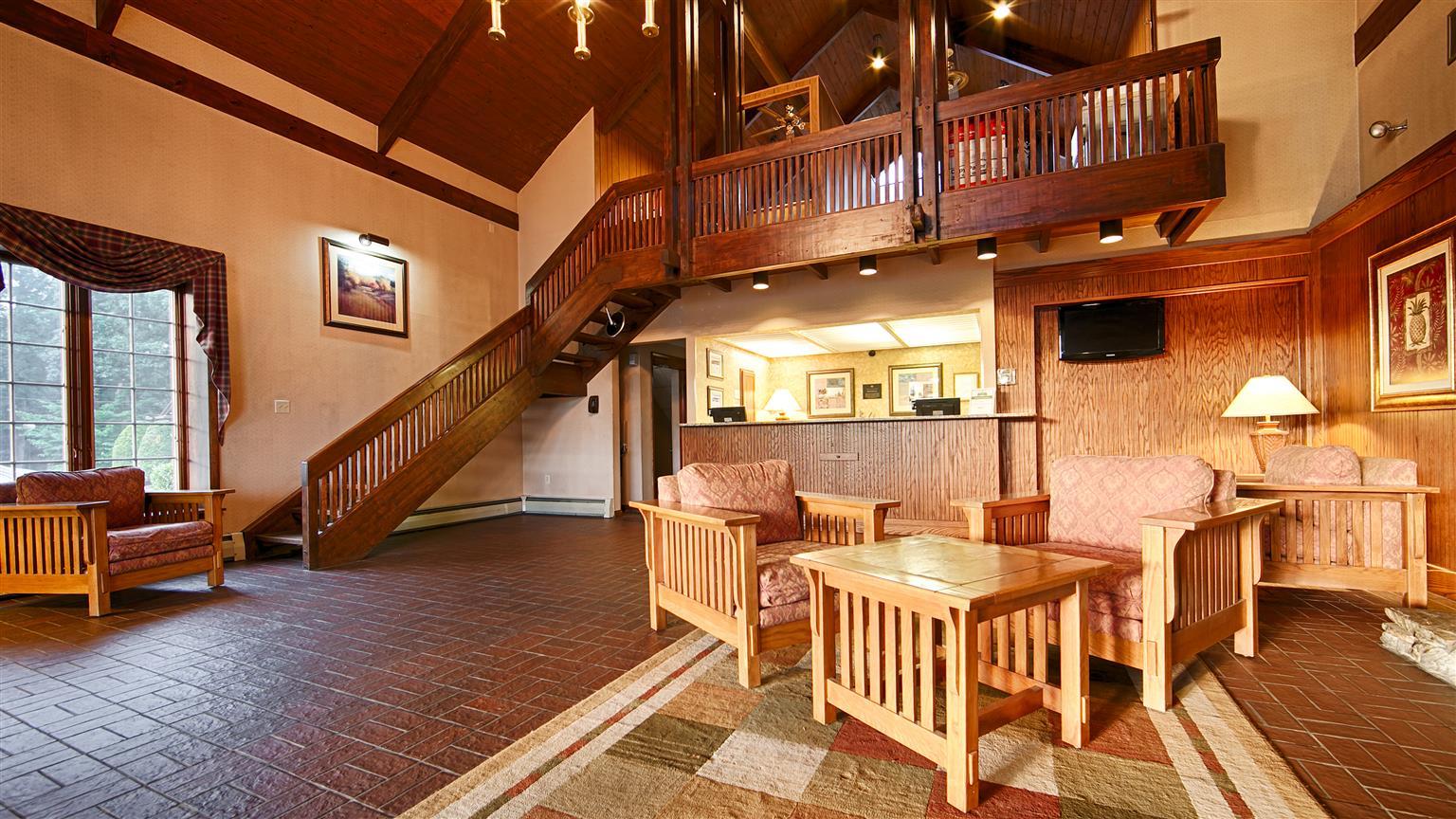 Red Roof Inn & Suites Хазлтон Экстерьер фото